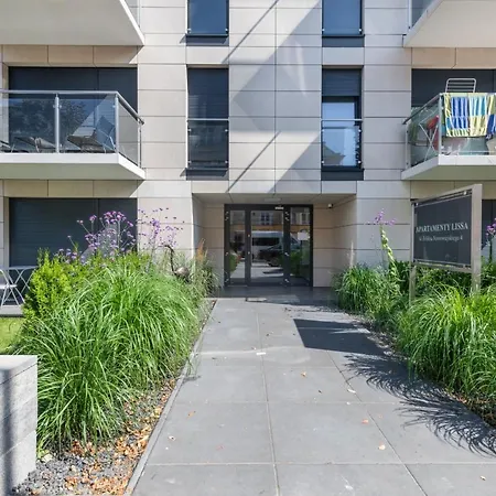 Premium Lissa By Renters