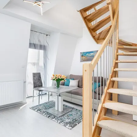 Premium Lissa By Renters Apartment *