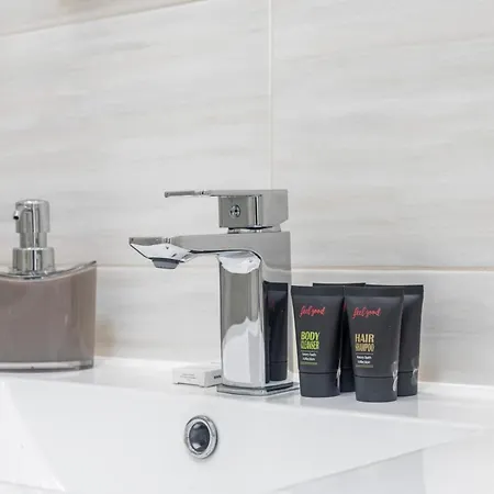 Premium Lissa By Renters سفينويتشي
