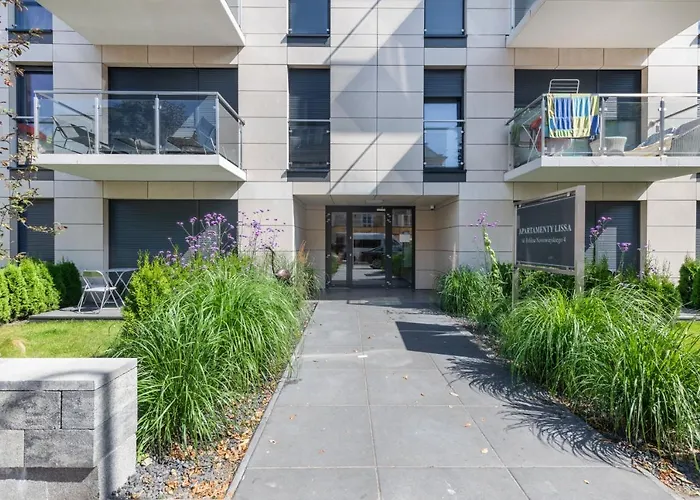 Premium Lissa By Renters